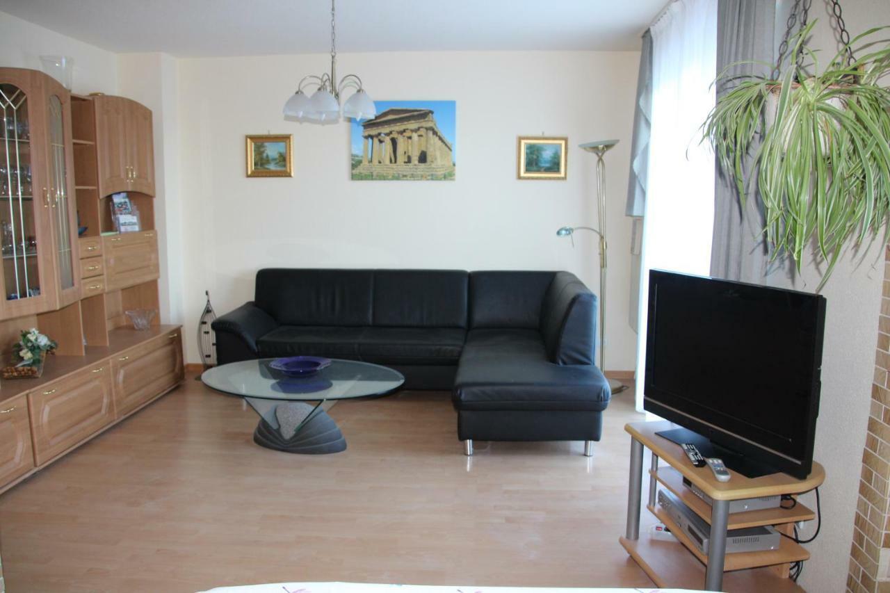 Ferienwohnung Am Gipsberg Merzig Exteriör bild